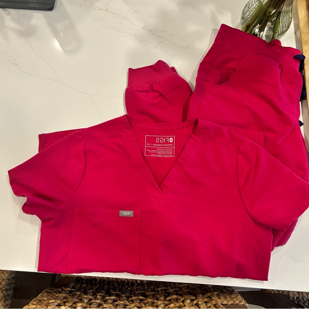 Figs Vibrant Pink Scrub Top